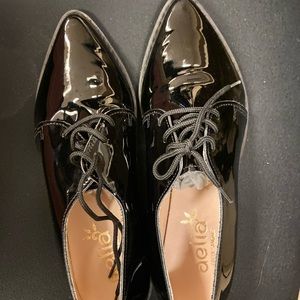 Black Patent Flat Shoes